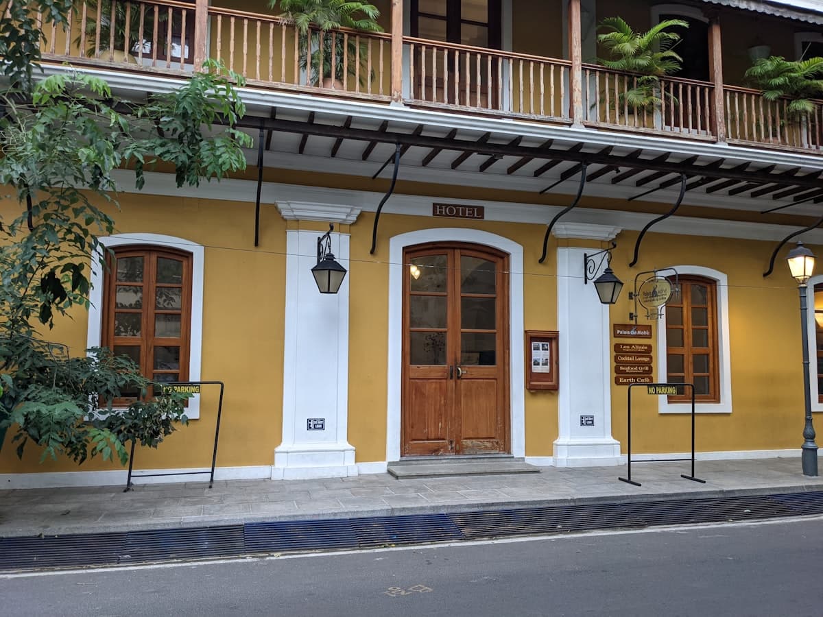 a building with a large balcony