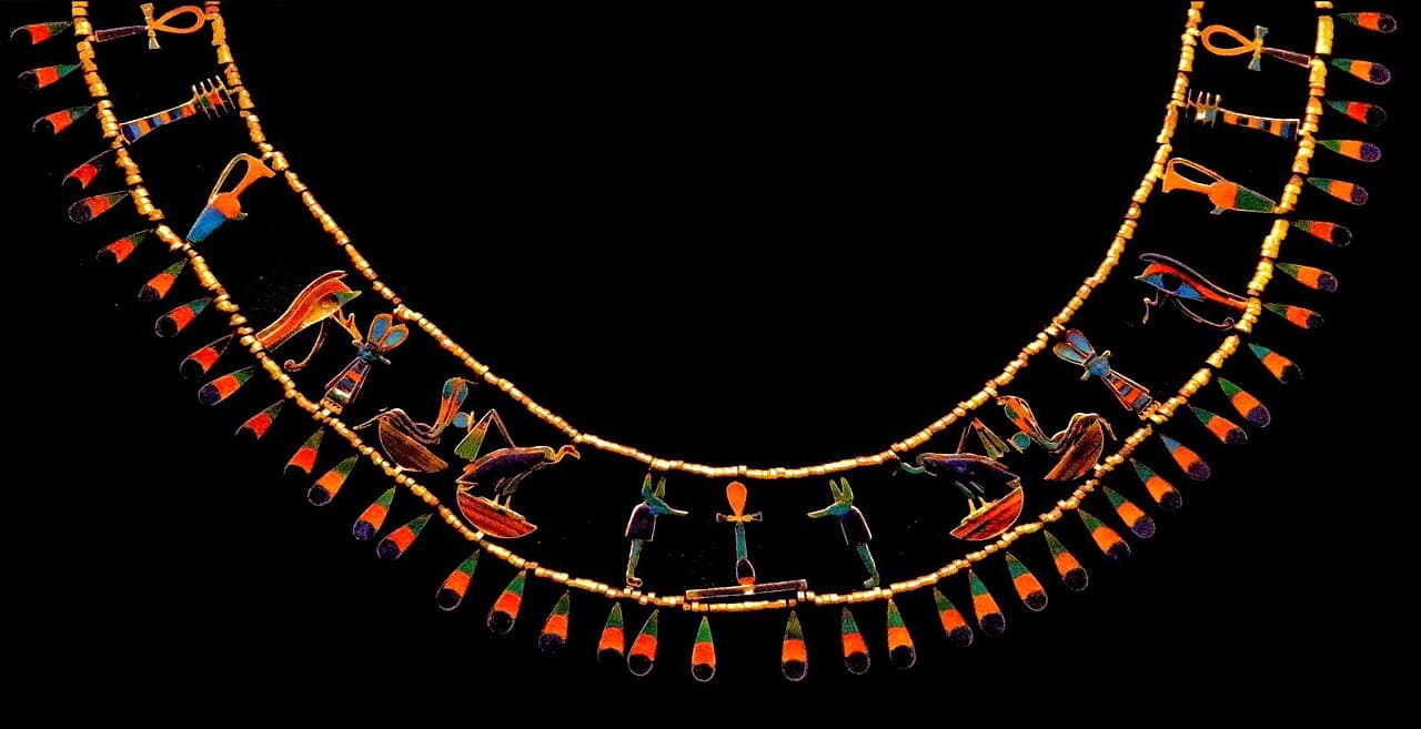 A necklace of Princess Khenmet or Khnumit—called "the king's daughter" in her royal titles--a daughter of presumably pha